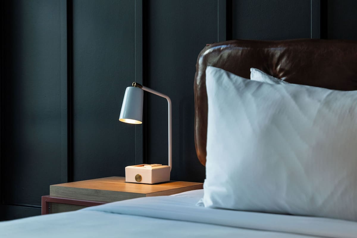 Allergikerbettwaren, Minibar, Zimmersafe, individuell dekoriert