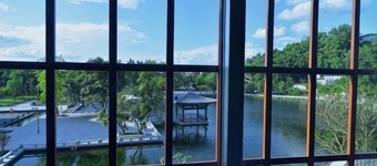 Feilong Holiday Hotel