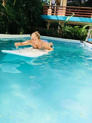 Outdoor pool - Burnt Toast Surf Camp - Hostel (Nosara)