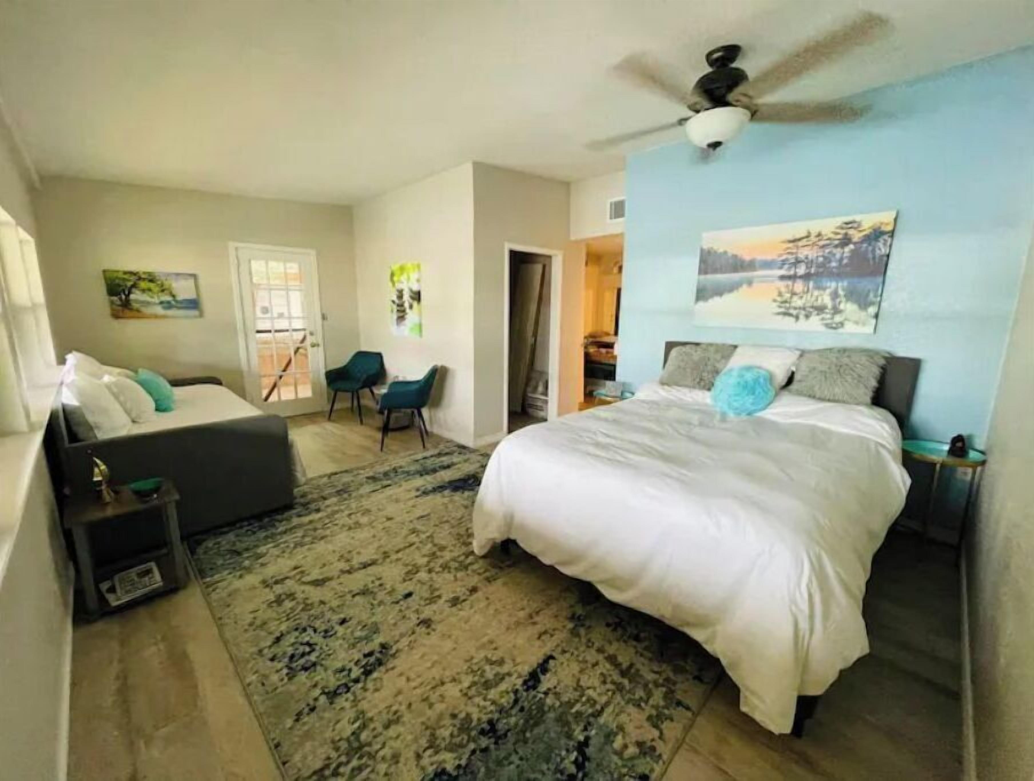 4 bedrooms, iron/ironing board, free WiFi, bed sheets