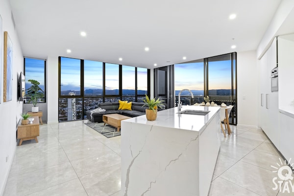 Penthouse, 2 Bedrooms, River View | Private kitchen