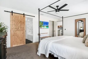 4 Schlafzimmer, Schreibtisch, Bügeleisen/Bügelbrett, Reisekinderbett