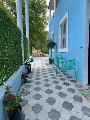Outdoor dining - Stay Active Hotel (Dusheti)