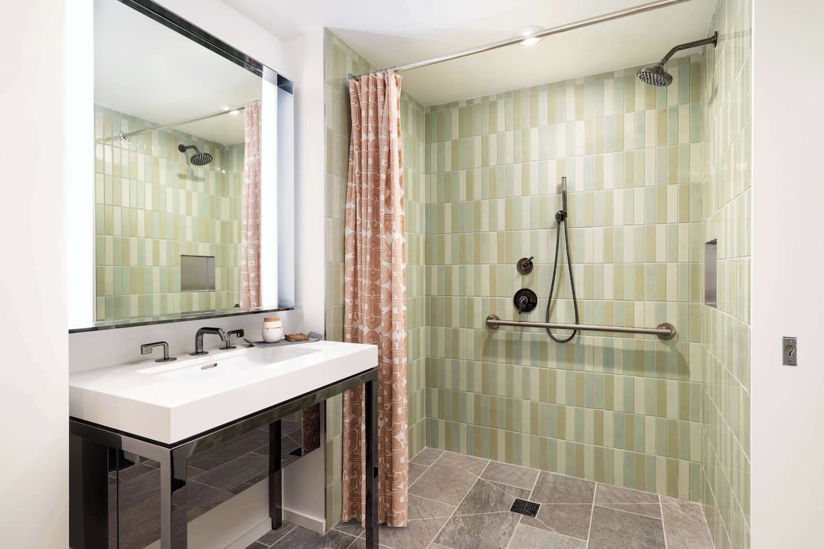 Bathroom shower