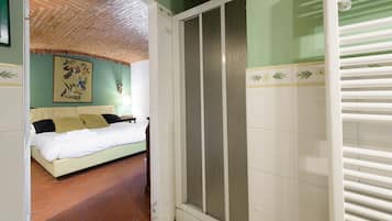 2 camere, una scrivania, ferro/asse da stiro, Wi-Fi