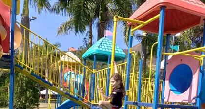 Aluguel por Temporada em Excelente CondomĂnio Parque das Rosas