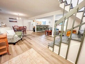 Interior - _Colorado's best getaway and adventure located at the base of Pikes Peak #2 (Cascade-Chipita Park)