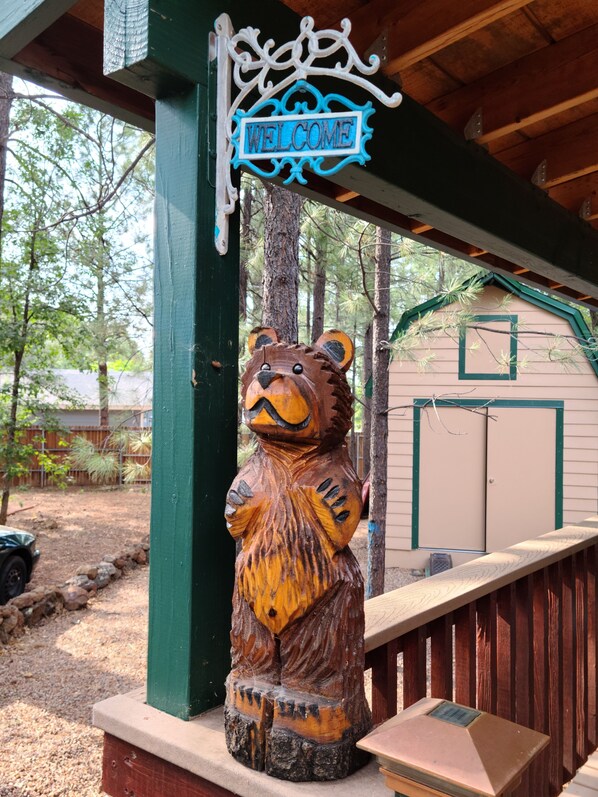 Exterior detail - Amazing cabin in beautiful Pinetop close to everything.  (Pinetop)