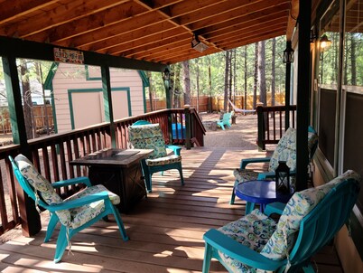 Amazing cabin in beautiful Pinetop close to everything. 