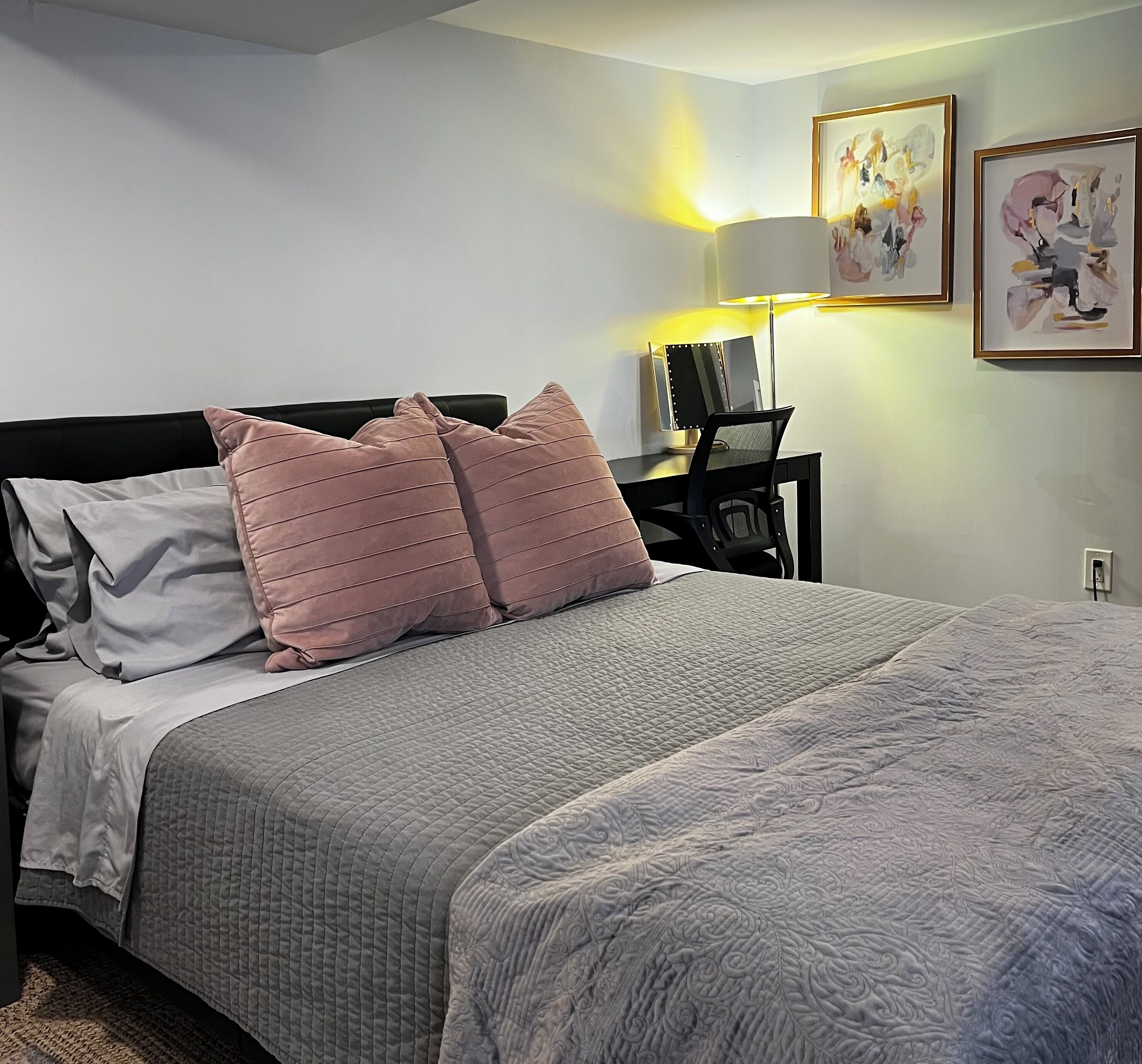 1 chambre, bureau, fer et planche à repasser, Wi-Fi gratuit