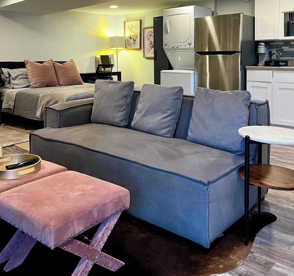 STUDIO apt. nightly or monthly stays with washer, dryer, work space and WiFi