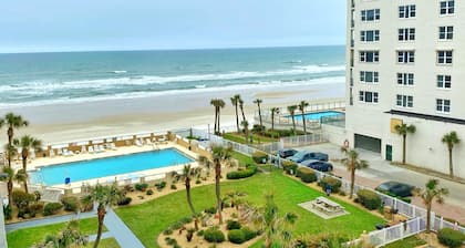 Castaways Resort Studios