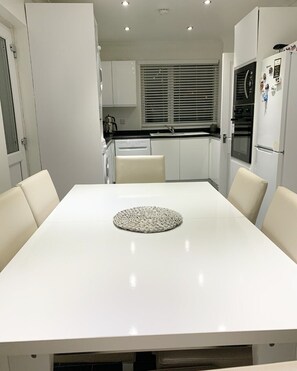 Dining - 2 Bedroom House located in Pembrokeshire (Pennar)