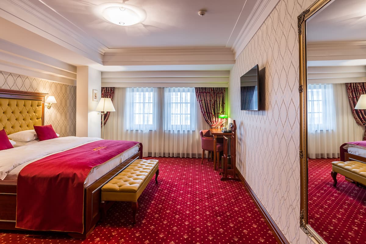 Ropa de cama hipoalergénica y minibar