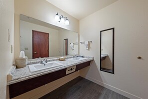 Bathtub, hair dryer, towels