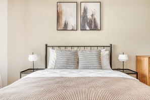 1 chambre, fer et planche à repasser, Wi-Fi, draps fournis