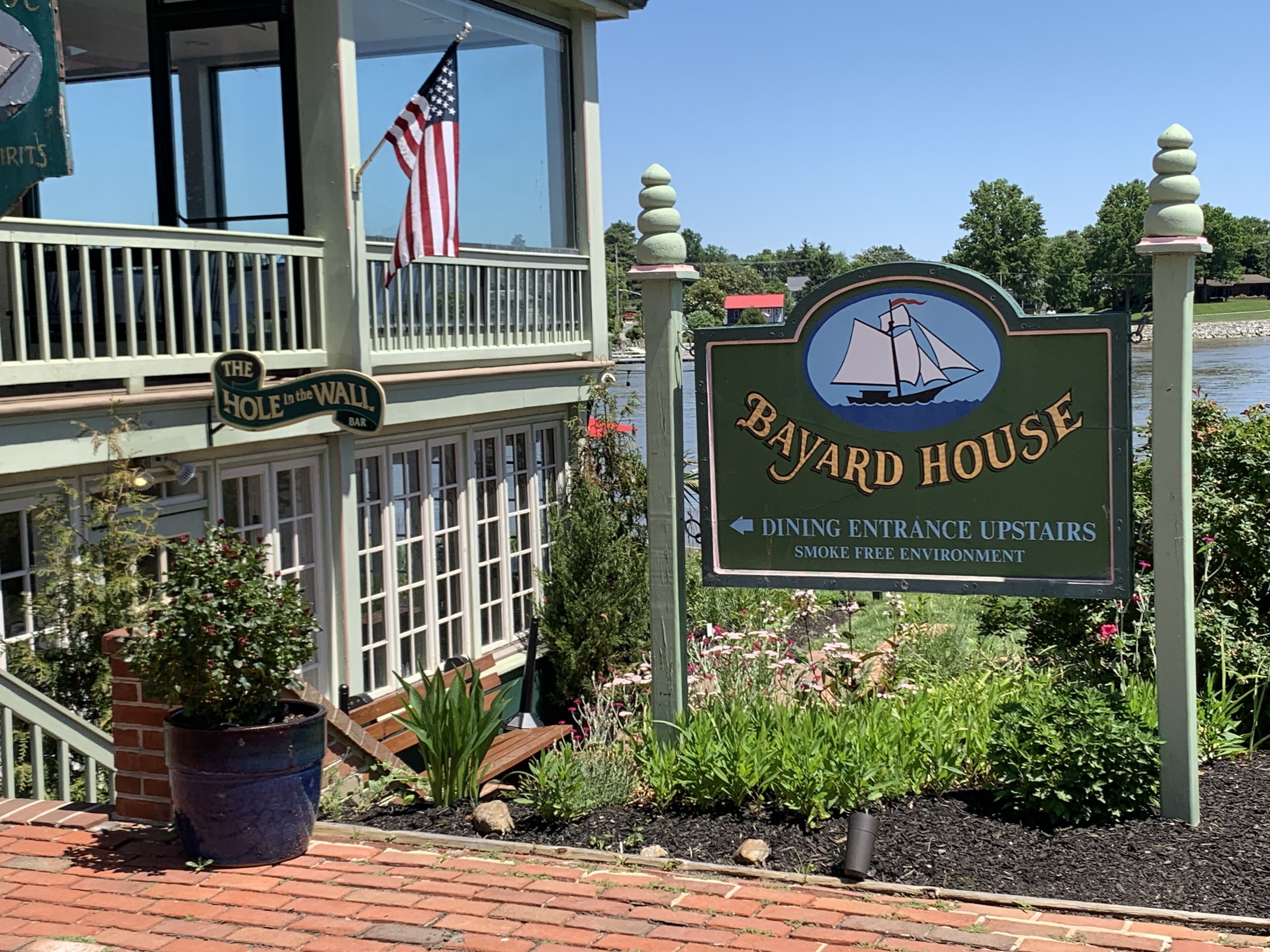 تفاصيل الفندق من الخارج