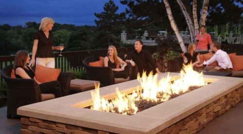 Lovely two bedroom with pool