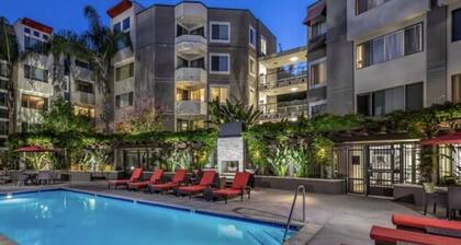 Lovely two bedroom with pool