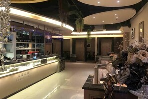 Unclassified image, 4 of 38, button - RONGDE (Hohhot Drum Tower, Jiangjun Yashu Metro Station) (Hohhot)