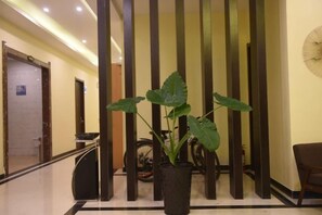 Unclassified image, 5 of 63, button - Qi Ting Hotel (Linquan)