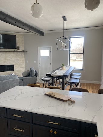 Dining. Modern Apartment located on the Square in Ord