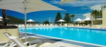 Stay 7, pay 5 these school holidays-  beach& cafes