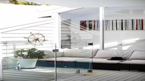 Terrace/patio - Heated pool+ walk to beach (Pearl Beach)