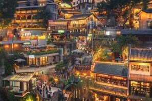 View from property - Junyi Chain Hotel (Chongqing Nanping Wanda Plaza) (Chongqing)