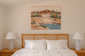 Room - Cozy central Tucson home close to U of A w/ king bed (Tucson)