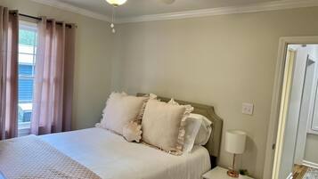 2 bedrooms, iron/ironing board, WiFi, bed sheets