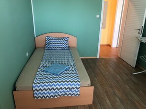 2 chambres, bureau, fer et planche à repasser, Wi-Fi gratuit