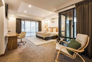 4 slaapkamers, een strijkplank/strijkijzer, wifi, beddengoed