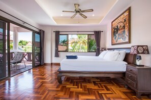 Deluxe-huvila | 3 makuuhuonetta, työpöytä, vauvan matkasänky, ilmainen Wi-Fi