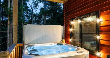 5 Ensuites-Theater-HotTub-GameRoom-Boone 12min
