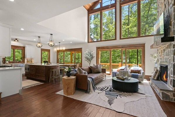 Smart TV, fireplace, foosball, books