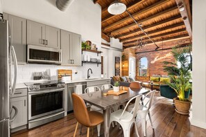 Unclassified image, 3 of 49, button - Lux Industrial Loft Penthouse ~ Top floor ~ 1865 Club/Bar Onsite ~ Sky Lounge  ~ 2 Mi to Broadway (Nashville)