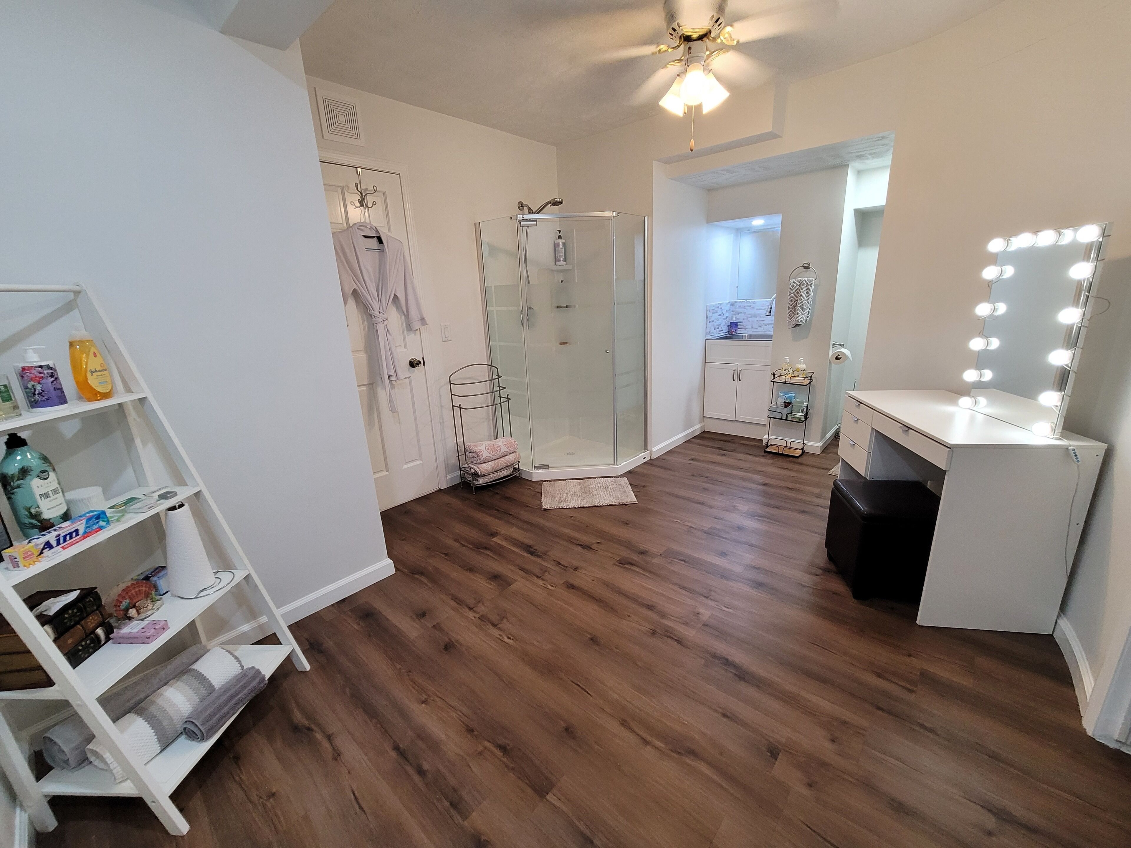 花灑/浴缸組合、按摩浴缸、環保梳洗用品、風筒