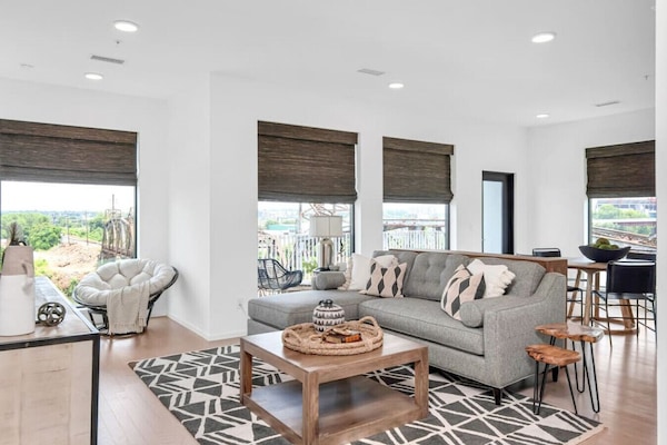 リビング エリア