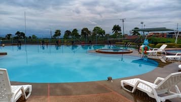 Piscina all'aperto