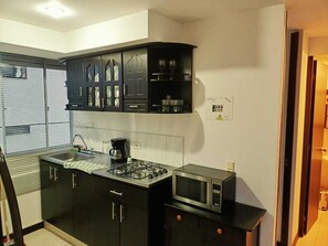 Fridge, microwave, dishwasher, coffee/tea maker - 5 km from the Coffee Park! - Montenegro LOFT with swimming pool in Quindio - (Montenegro)