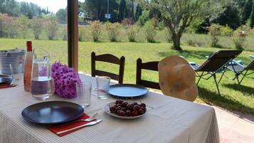 Servei de restauració a l'aire lliure