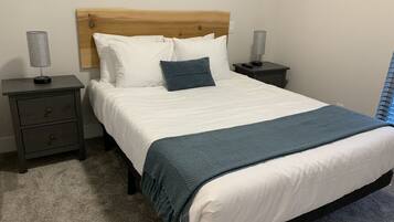 3 bedrooms, desk, iron/ironing board, WiFi