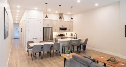 3-bedroom Modern Rental Unit 2