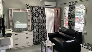 2 bedrooms, blackout drapes, iron/ironing board, free WiFi