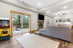 TV, fireplace, video games, offices