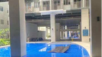 Udendørs pool, opvarmet pool