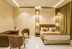 Club Premium Room | 1 bedroom, blackout drapes, soundproofing, iron/ironing board