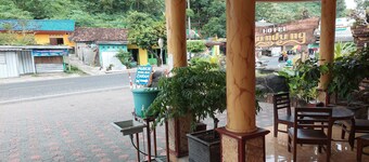 Hotel Widodo Tustiyani 4