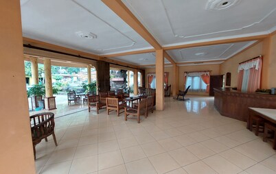 Hotel Widodo Tustiyani 4